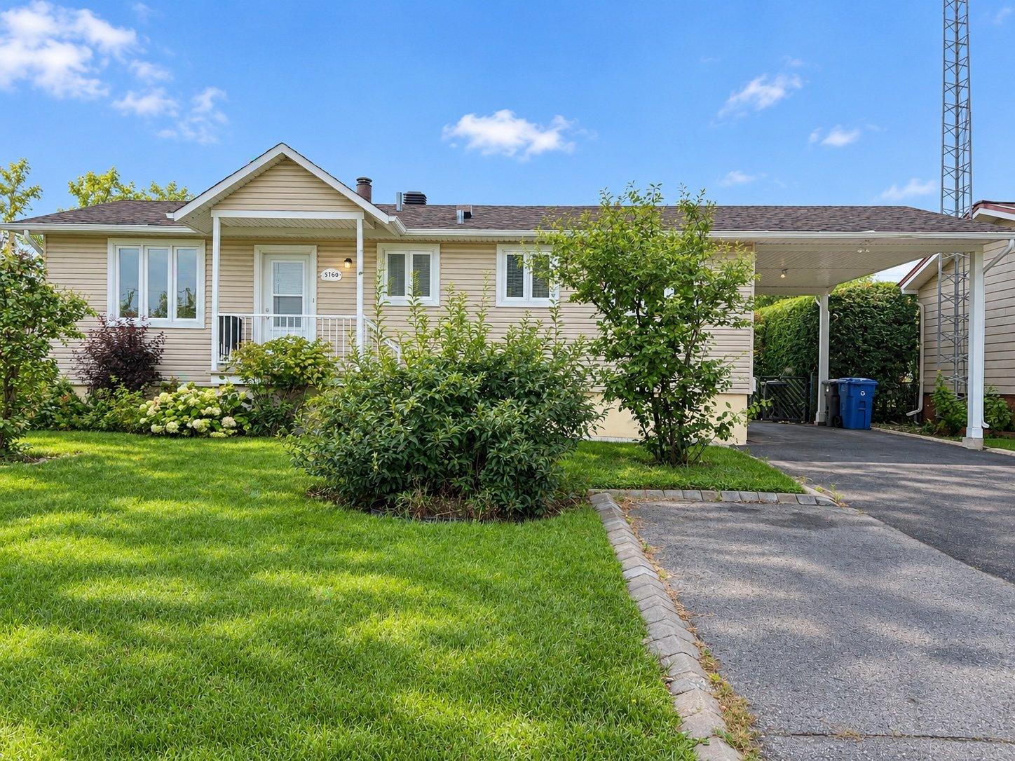 5760 Av. Normand Longueuil (Saint-Hubert) Quebec Canada J3Y1M5 3