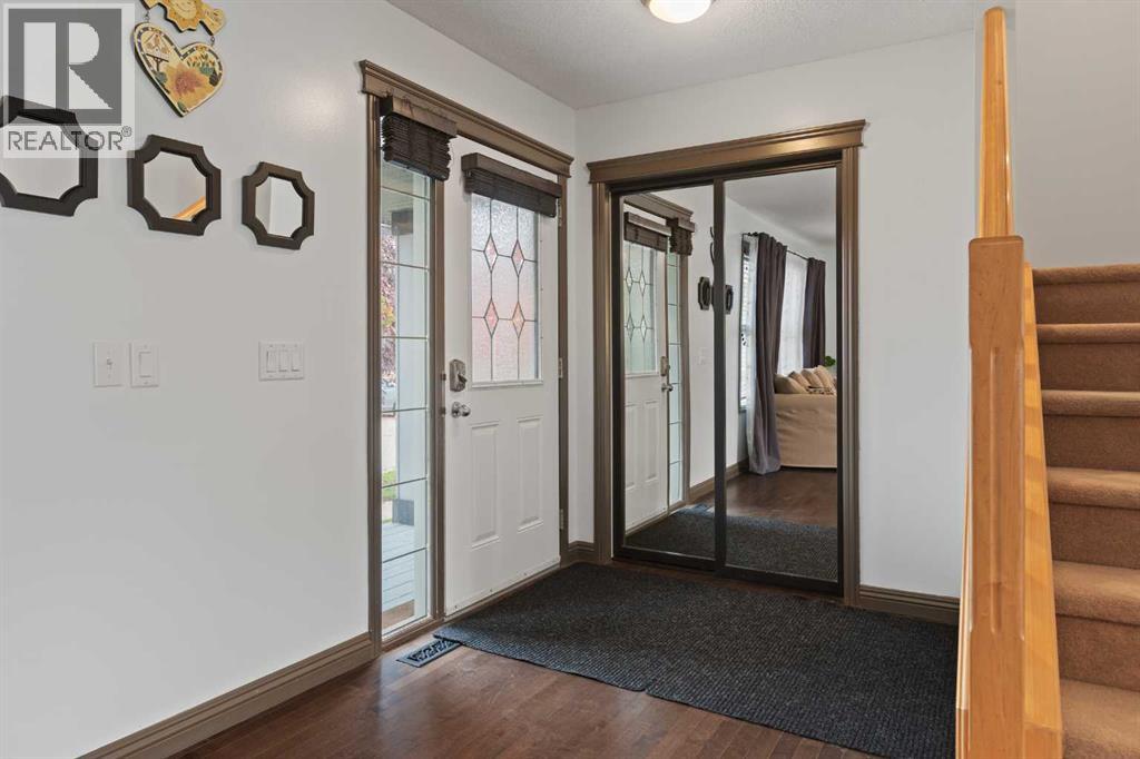 161 Prestwick Close Se, Calgary, Alberta  T2Z 4Y3 - Photo 3 - A2347332