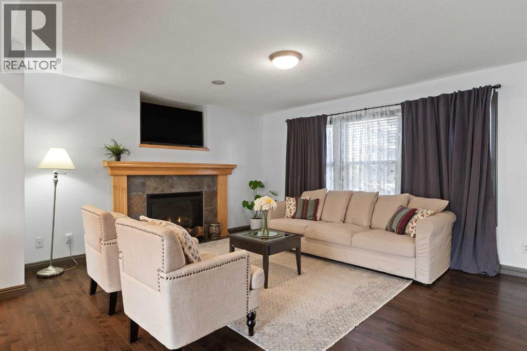 161 Prestwick Close Se, Calgary, Alberta  T2Z 4Y3 - Photo 5 - A2347332