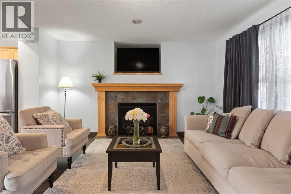 161 Prestwick Close Se, Calgary, Alberta  T2Z 4Y3 - Photo 6 - A2347332