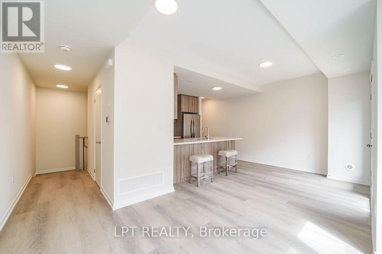 93 Matawin Lane, Richmond Hill, Ontario  L4B 0H8 - Photo 13 - N13826906