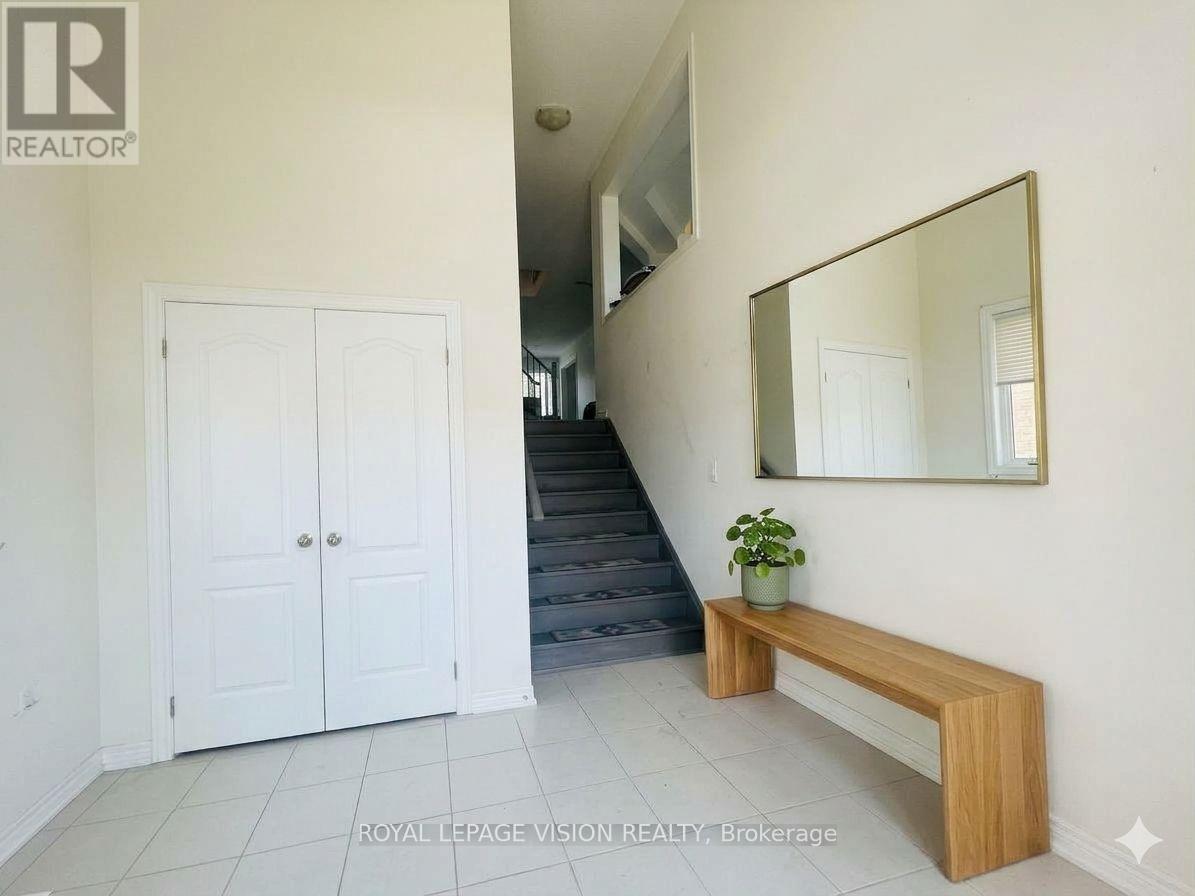 1929 Don White Court, Oshawa, Ontario  L1K 0R3 - Photo 2 - E13822322