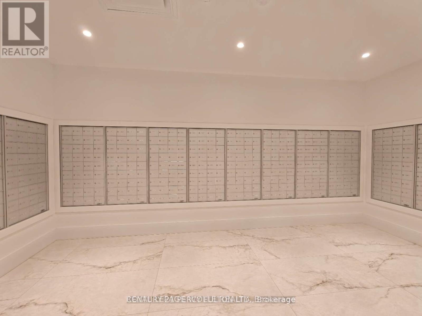2605 - 4010 Eglinton Avenue W, Toronto, Ontario  M9A 0G5 - Photo 3 - W13826904