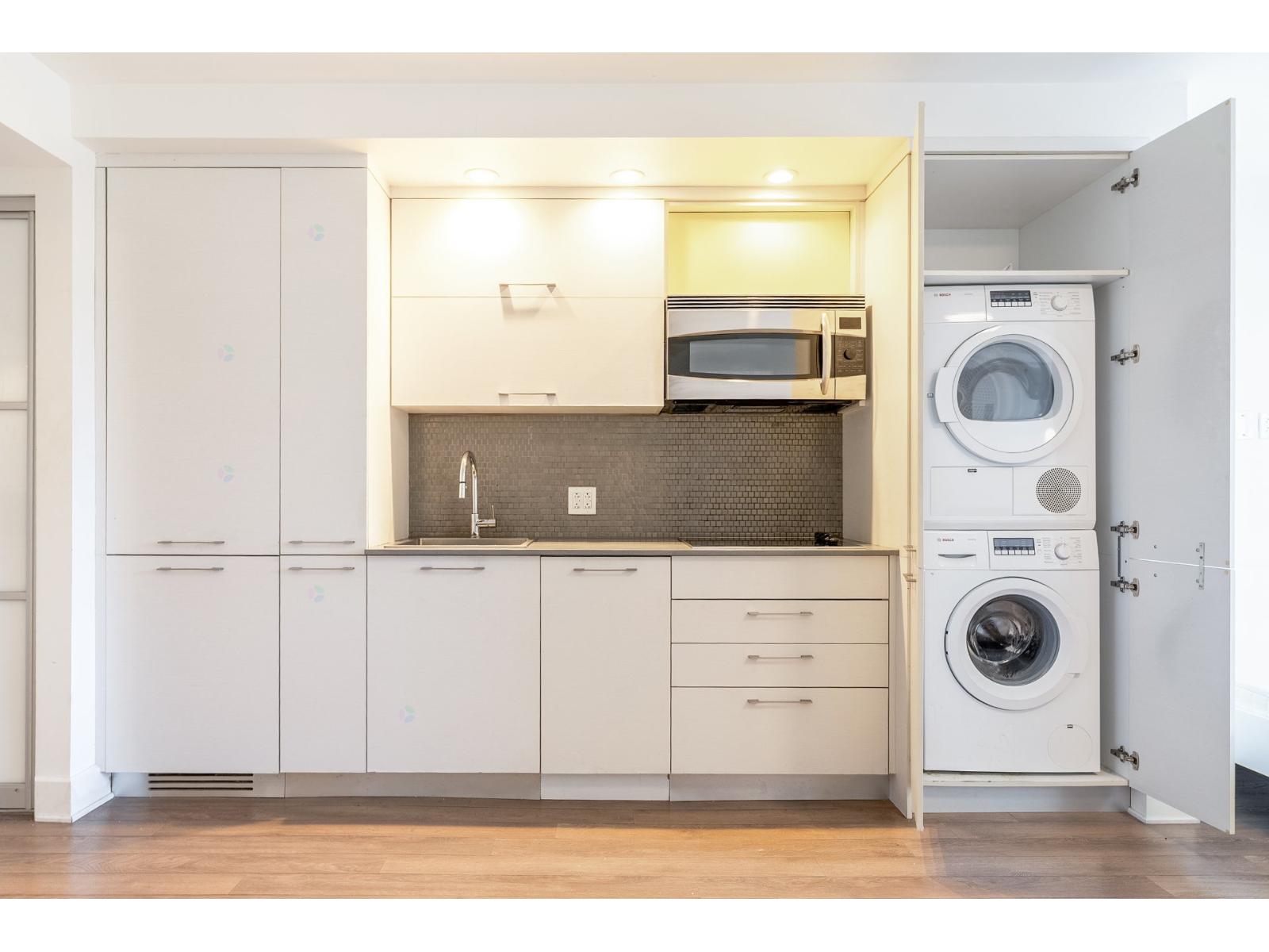 1390 Rue du Fort|#1808 Montréal (Ville-Marie) Quebec Canada H3H2R7 5