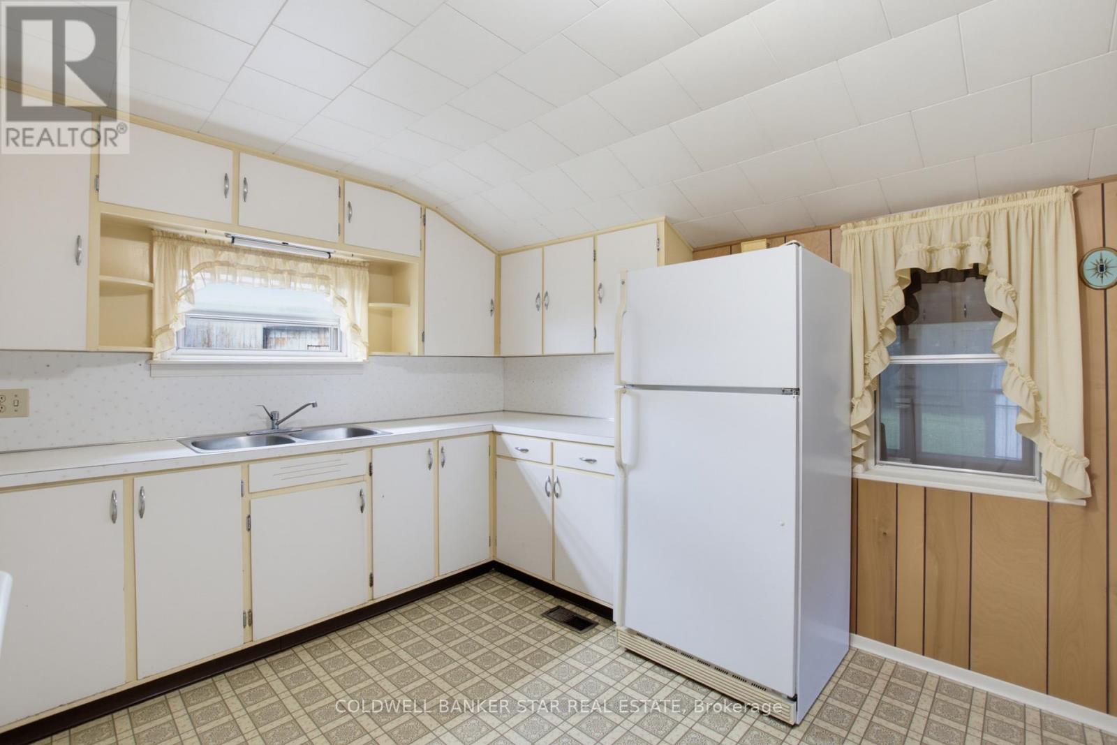 14 Washington Street, Lambton Shores, Ontario  N0N 1J0 - Photo 19 - X13826918