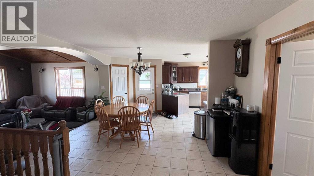 253 Westview Crescent