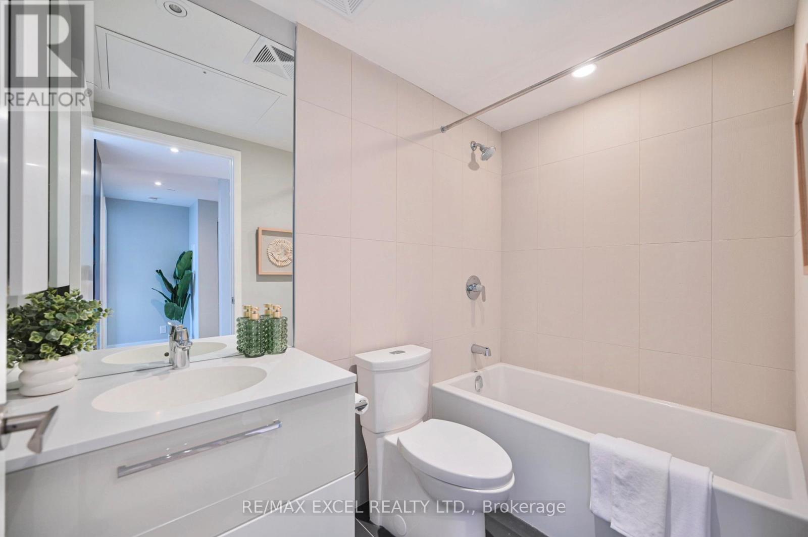5004 - 15 Grenville Street, Toronto, Ontario  M4Y 0B9 - Photo 27 - C13826932