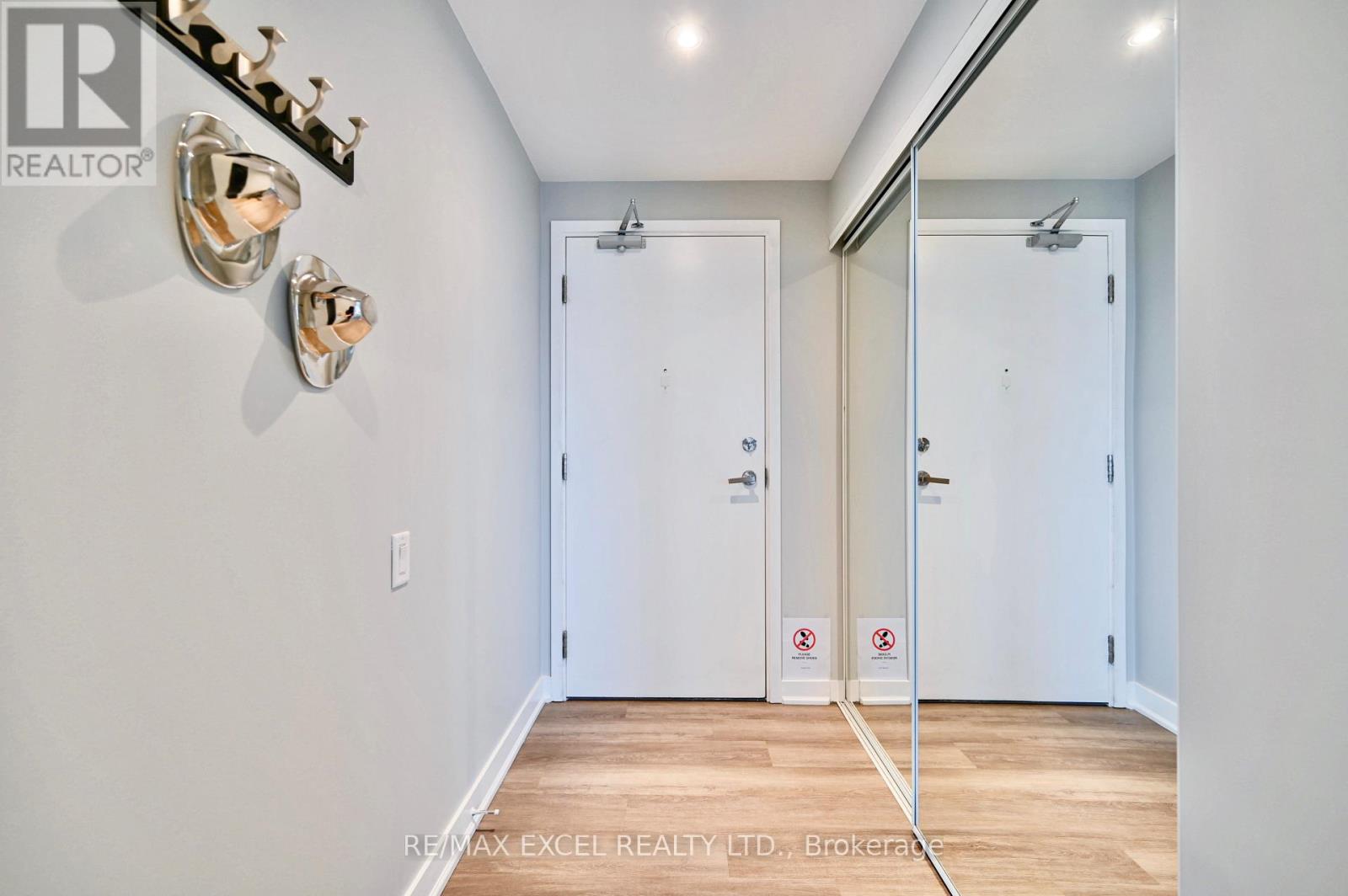 5004 - 15 Grenville Street, Toronto, Ontario  M4Y 0B9 - Photo 6 - C13826932