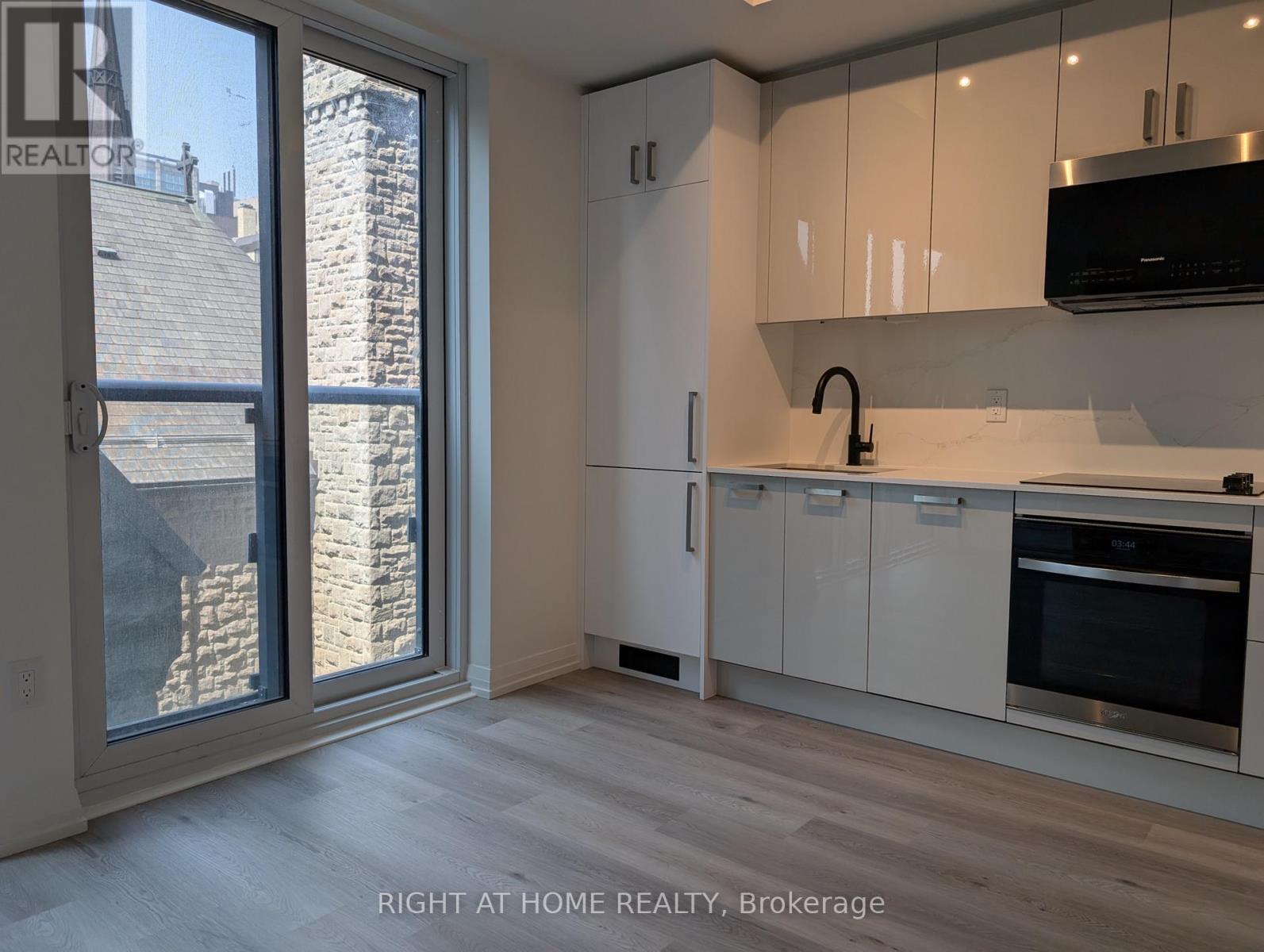 515 - 280 Dundas Street W, Toronto, Ontario  M5T 0E3 - Photo 2 - C13826934