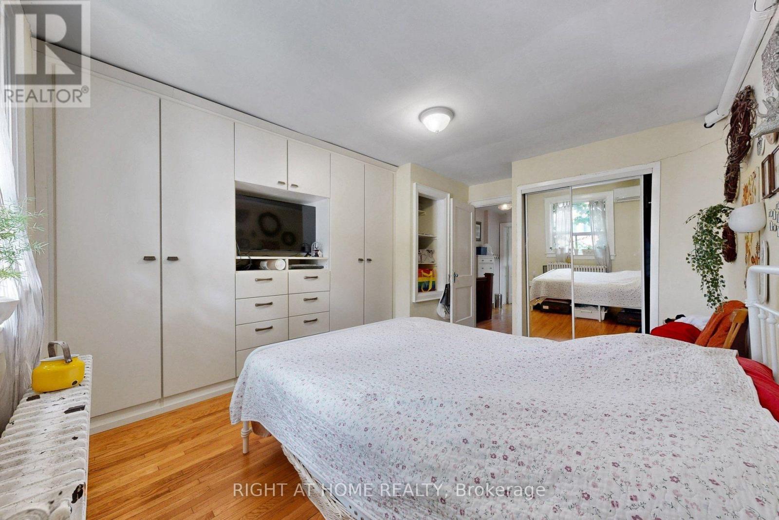 262 Lippincott Street, Toronto, Ontario  M5S 2P5 - Photo 14 - C13826960