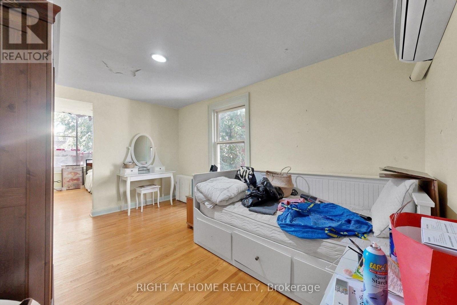 262 Lippincott Street, Toronto, Ontario  M5S 2P5 - Photo 16 - C13826960