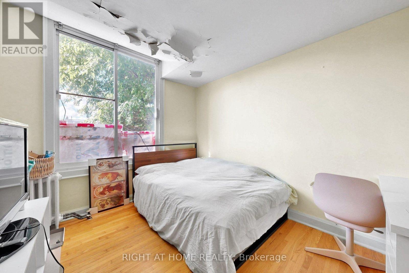 262 Lippincott Street, Toronto, Ontario  M5S 2P5 - Photo 17 - C13826960