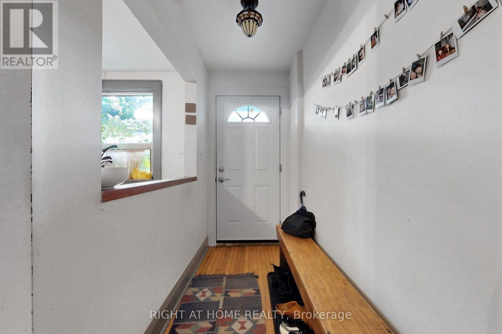 262 Lippincott Street, Toronto, Ontario  M5S 2P5 - Photo 3 - C13826960
