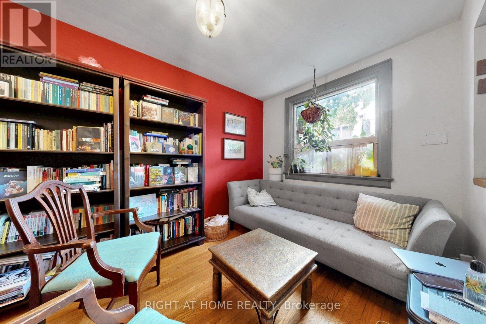 262 Lippincott Street, Toronto, Ontario  M5S 2P5 - Photo 4 - C13826960