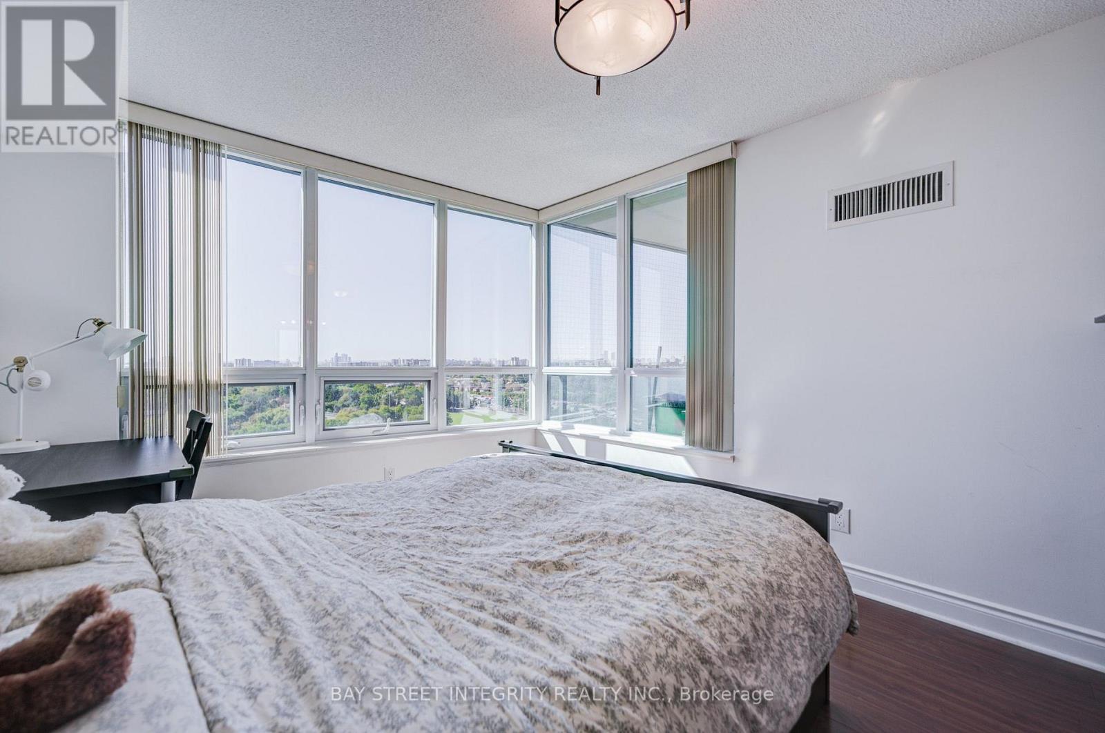 1318 - 25 Greenview Avenue, Toronto, Ontario  M2M 0A5 - Photo 21 - C13826978