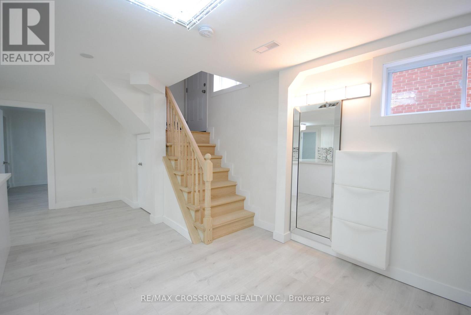 25 Arbutus Crescent, Toronto, Ontario  M1P 1W8 - Photo 12 - E13826956