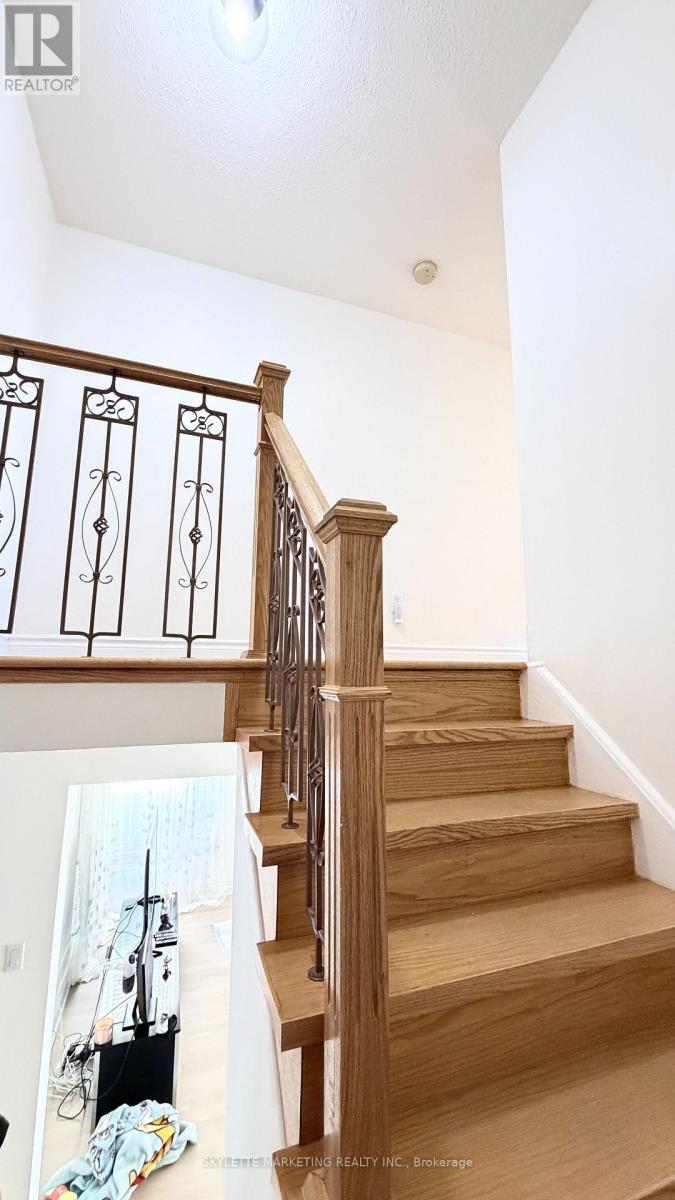 30 Ascot Crescent, Markham, Ontario  L3R 3P6 - Photo 21 - N13826954