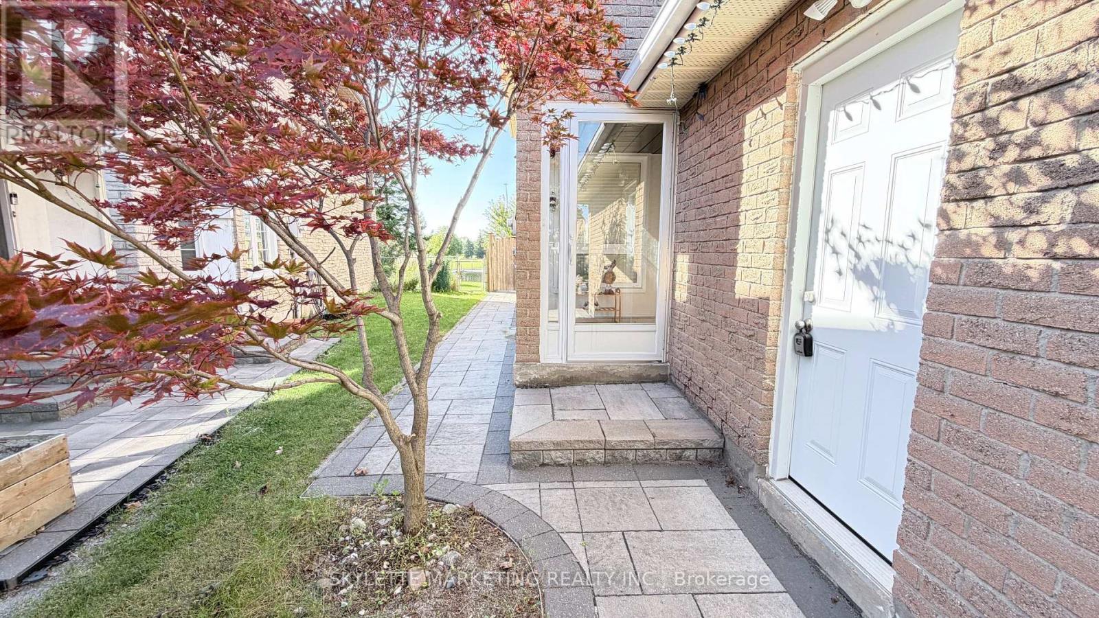30 Ascot Crescent, Markham, Ontario  L3R 3P6 - Photo 4 - N13826954