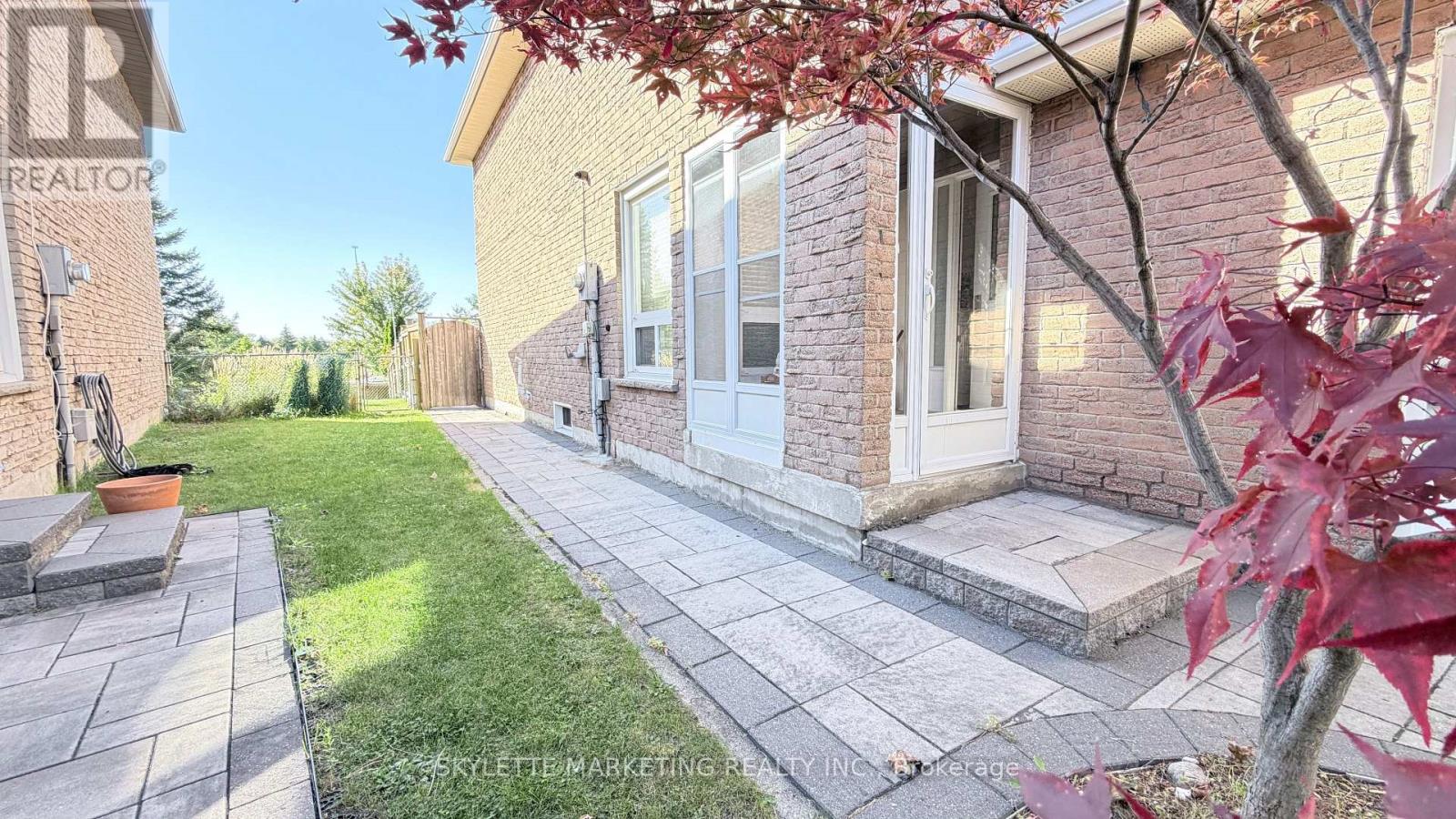 30 Ascot Crescent, Markham, Ontario  L3R 3P6 - Photo 5 - N13826954