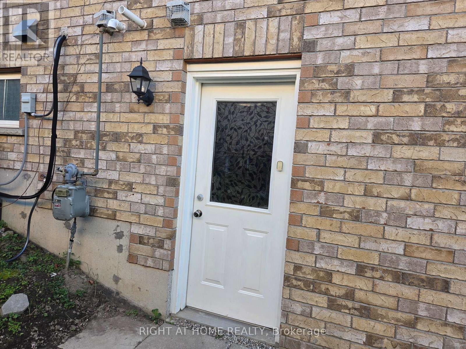 Lower - 35 Forest Dale Drive, Barrie, Ontario  L4M 6M7 - Photo 4 - S13826920