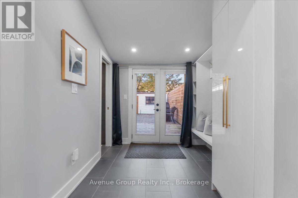 811 Dovercourt Road, Toronto, Ontario  M6H 2X4 - Photo 12 - W13826962
