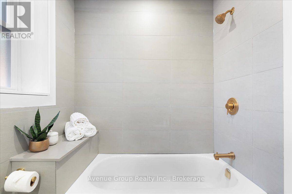 811 Dovercourt Road, Toronto, Ontario  M6H 2X4 - Photo 25 - W13826962