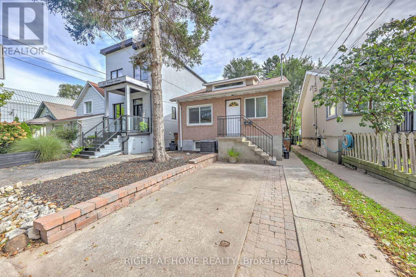 243 Coleridge Avenue, Toronto, Ontario  M4C 4J2 - Photo 2 - E13826990