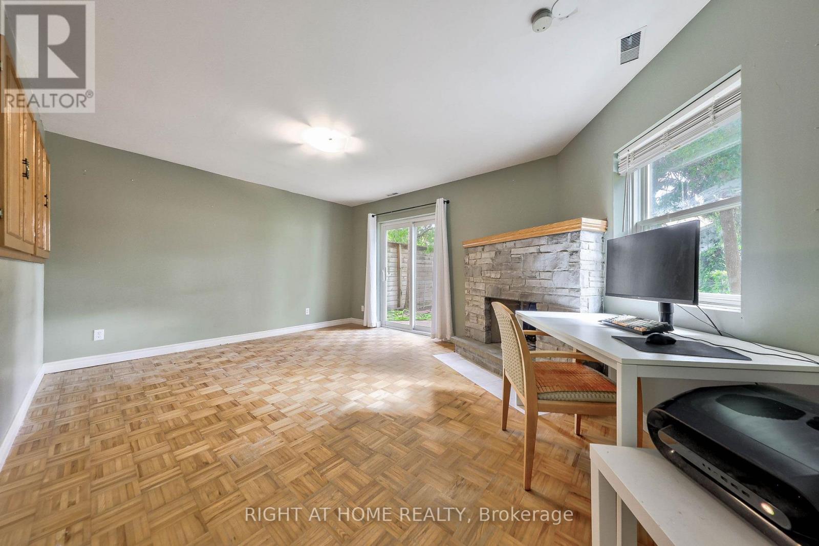 243 Coleridge Avenue, Toronto, Ontario  M4C 4J2 - Photo 21 - E13826990
