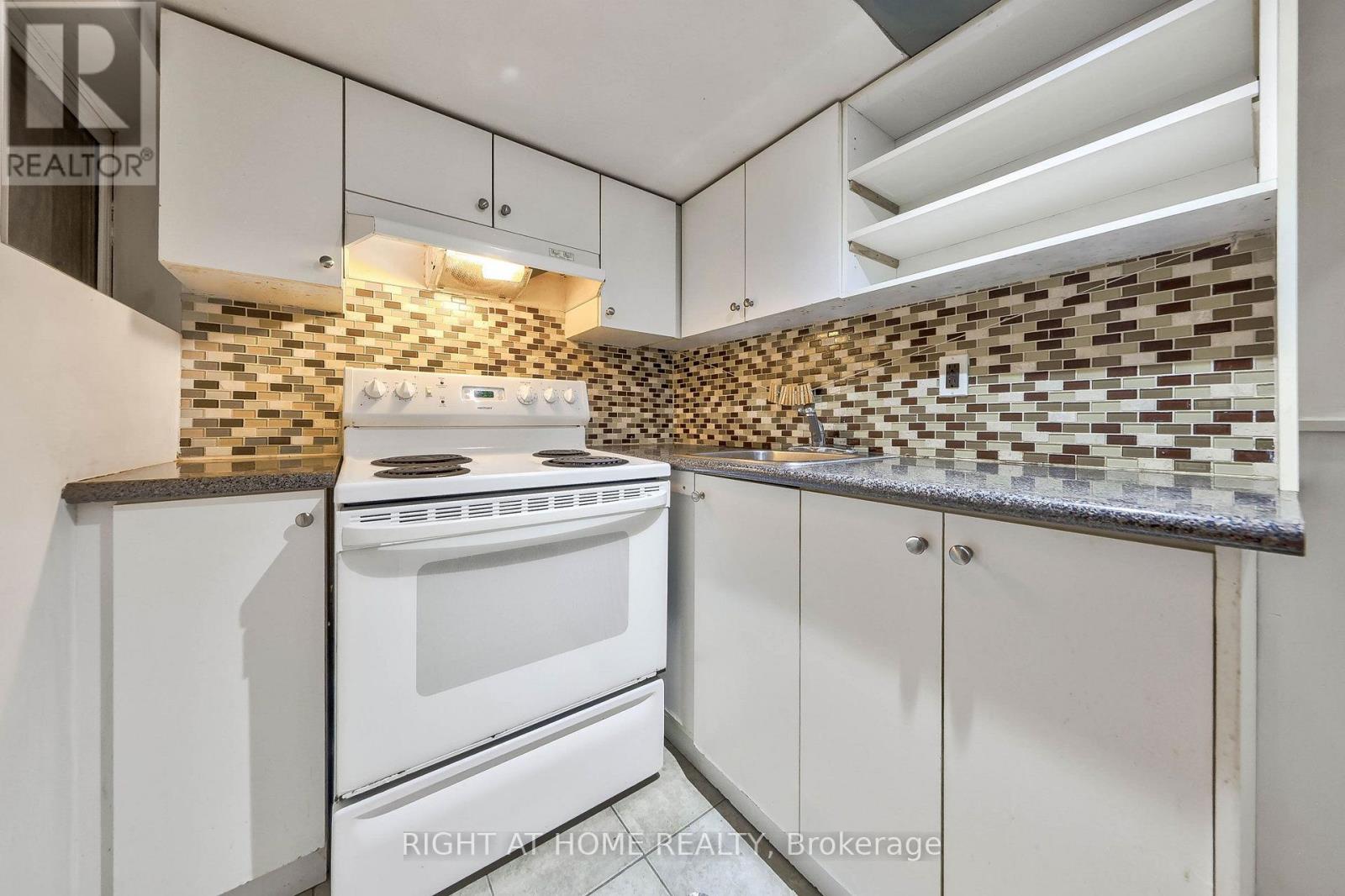 243 Coleridge Avenue, Toronto, Ontario  M4C 4J2 - Photo 22 - E13826990