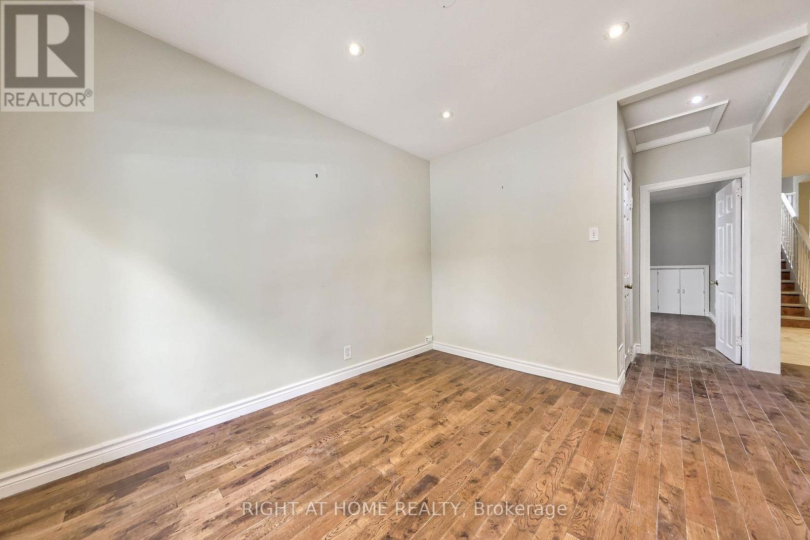 243 Coleridge Avenue, Toronto, Ontario  M4C 4J2 - Photo 6 - E13826990
