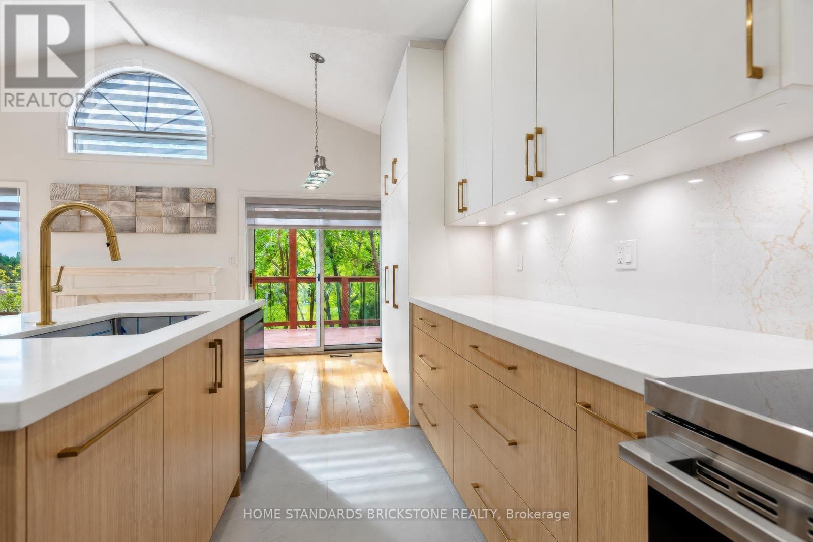 46 Monastery Lane, Toronto, Ontario  M1L 4V6 - Photo 14 - E13826996