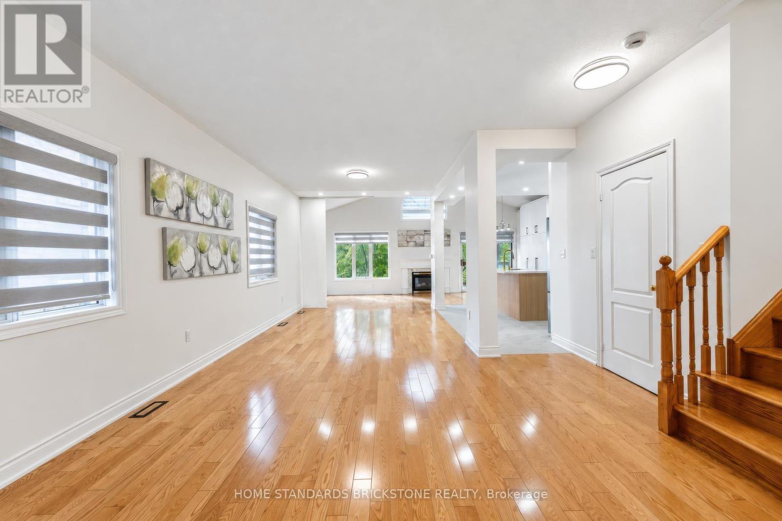 46 Monastery Lane, Toronto, Ontario  M1L 4V6 - Photo 3 - E13826996