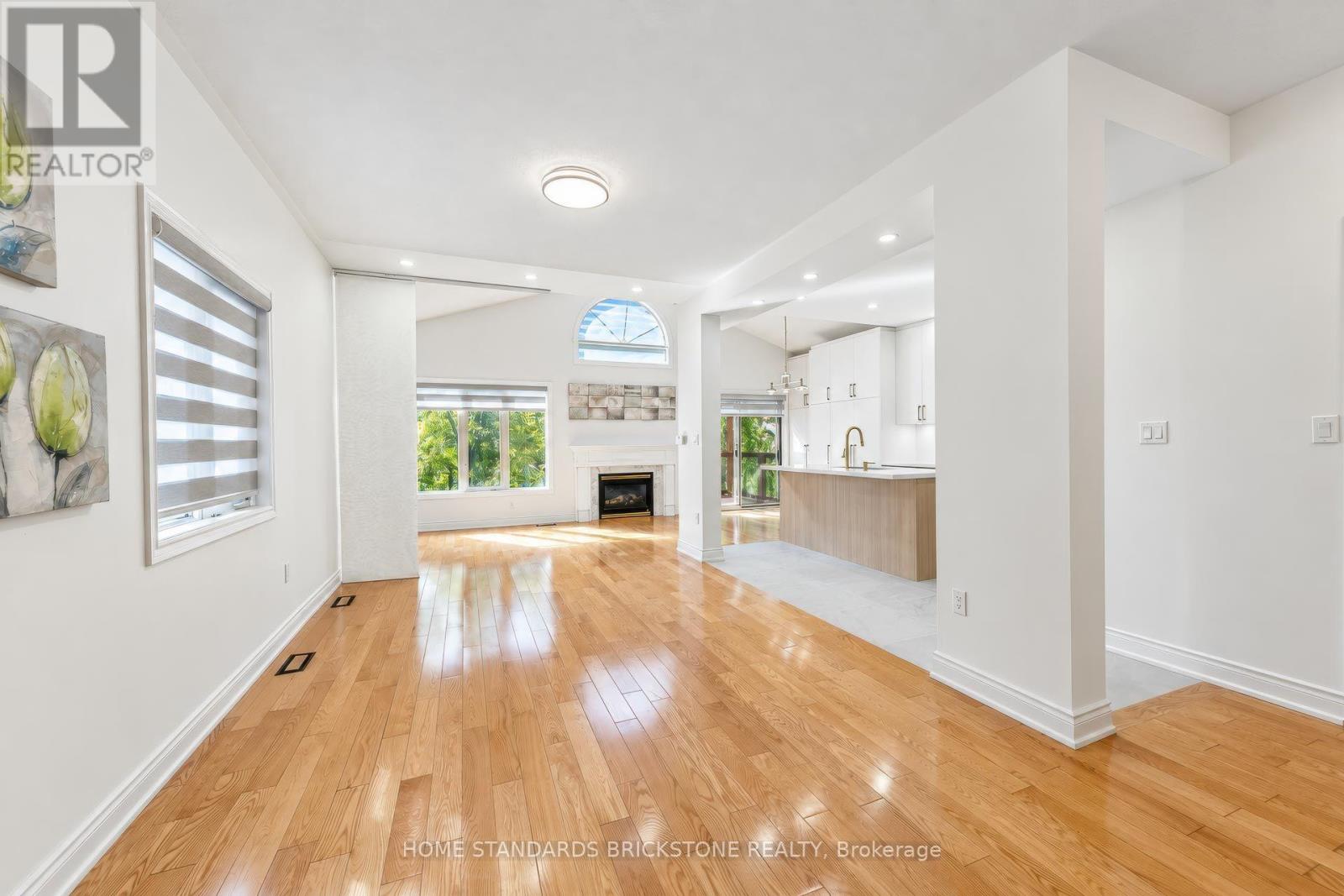 46 Monastery Lane, Toronto, Ontario  M1L 4V6 - Photo 4 - E13826996