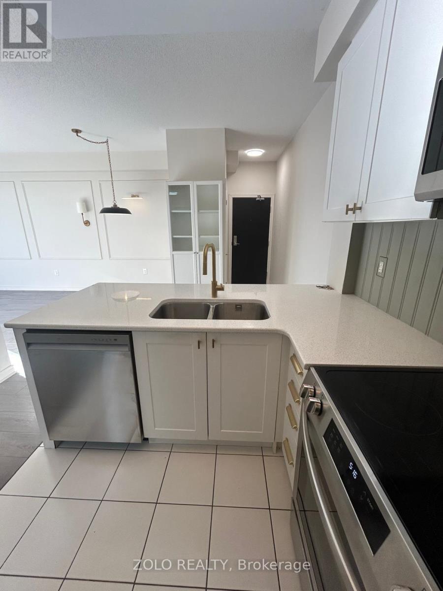 306 - 263 Georgian Drive, Oakville, Ontario  L6H 0L2 - Photo 4 - W13826986