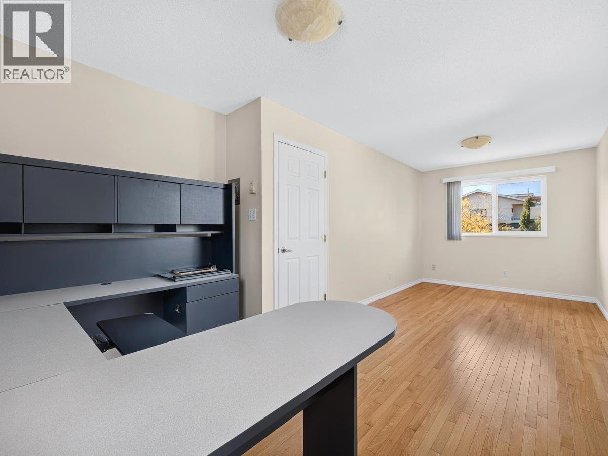 8251 Coldfall Court, Richmond, British Columbia  V7C 4X3 - Photo 30 - R3168334
