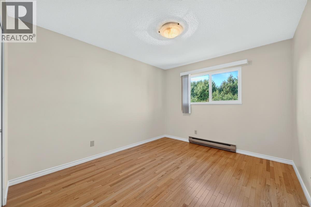 8251 Coldfall Court, Richmond, British Columbia  V7C 4X3 - Photo 25 - R3168334