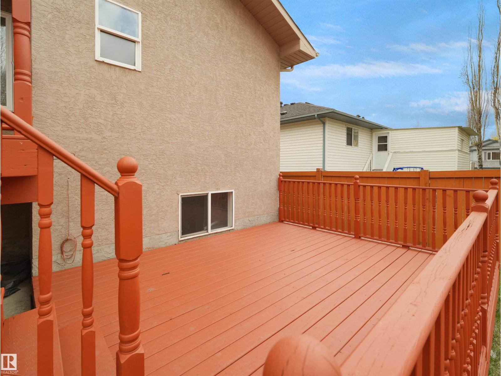 2832 36B AV NW