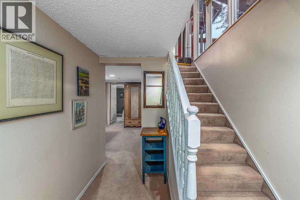 525 Alexander Crescent Nw, Calgary, Alberta  T2M 4B3 - Photo 20 - A2341971