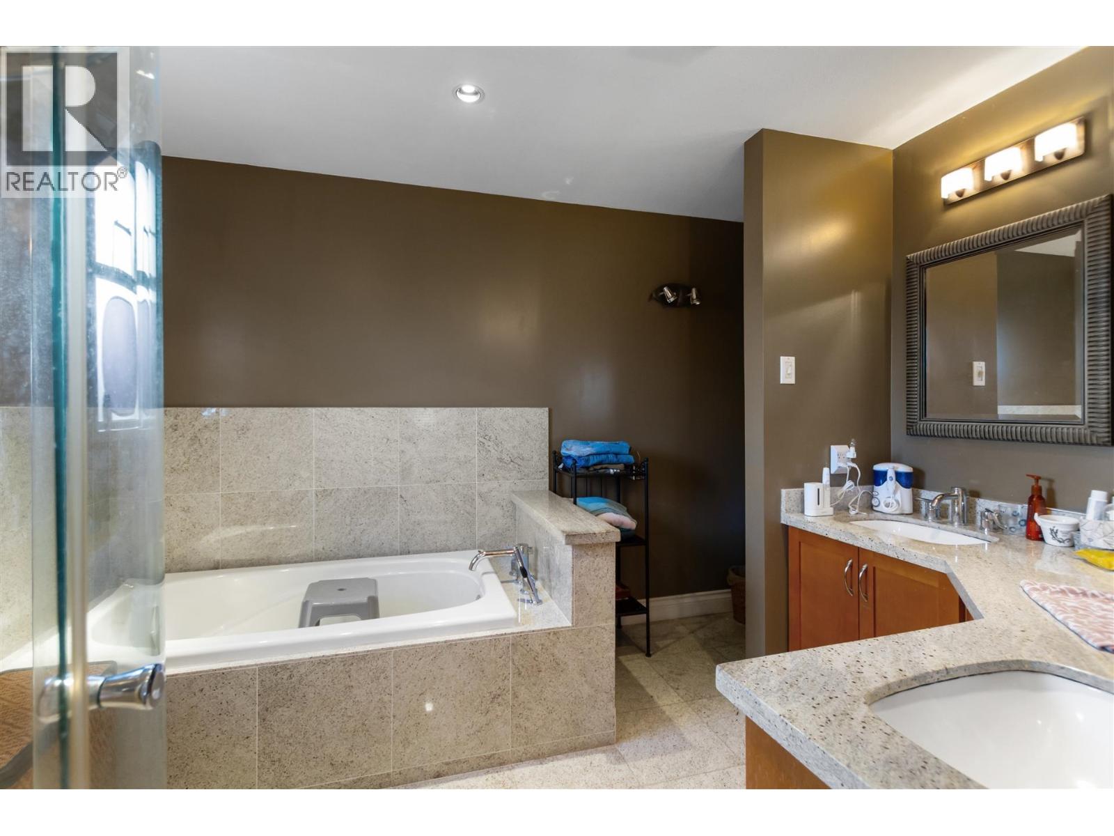 328 W 26th Avenue, Vancouver, British Columbia  V5Y 2J9 - Photo 10 - R3169143