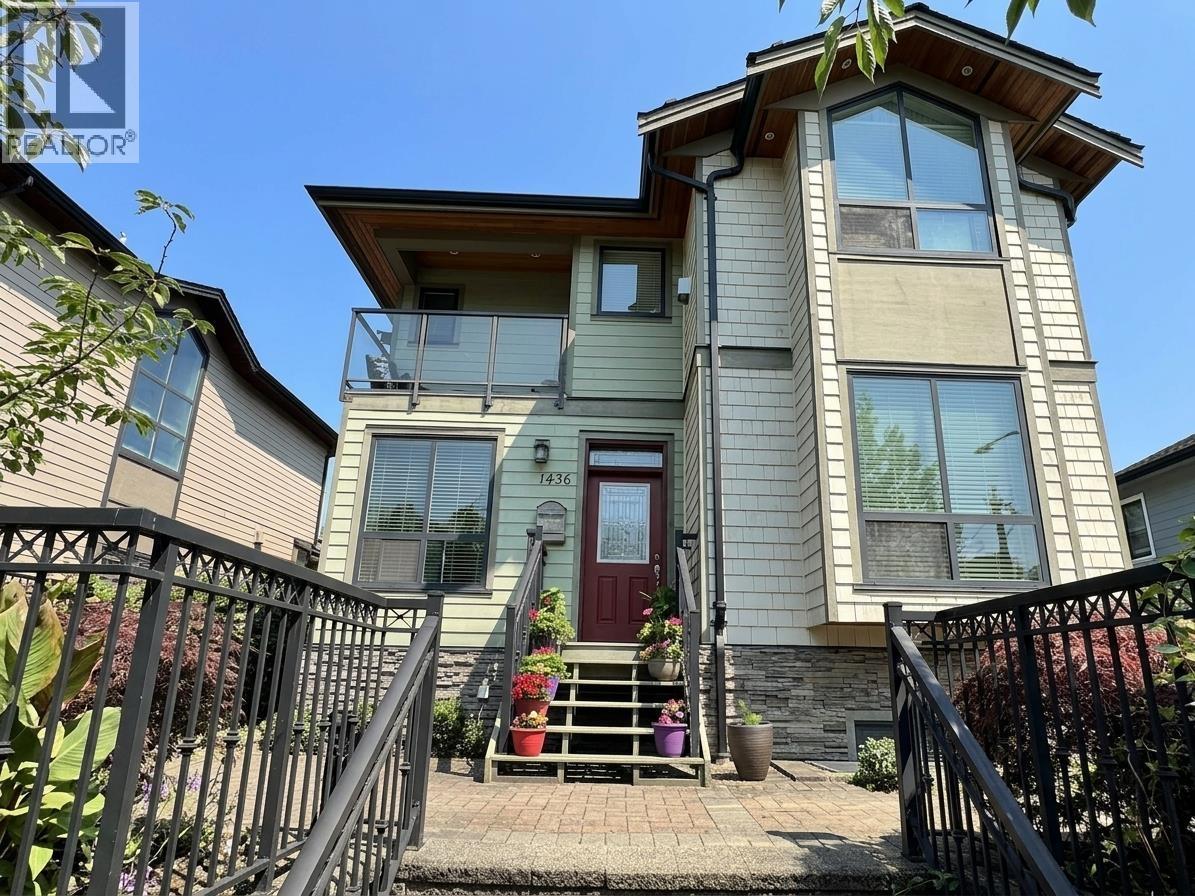 1436 BEWICKE AVENUE, North Vancouver, British Columbia