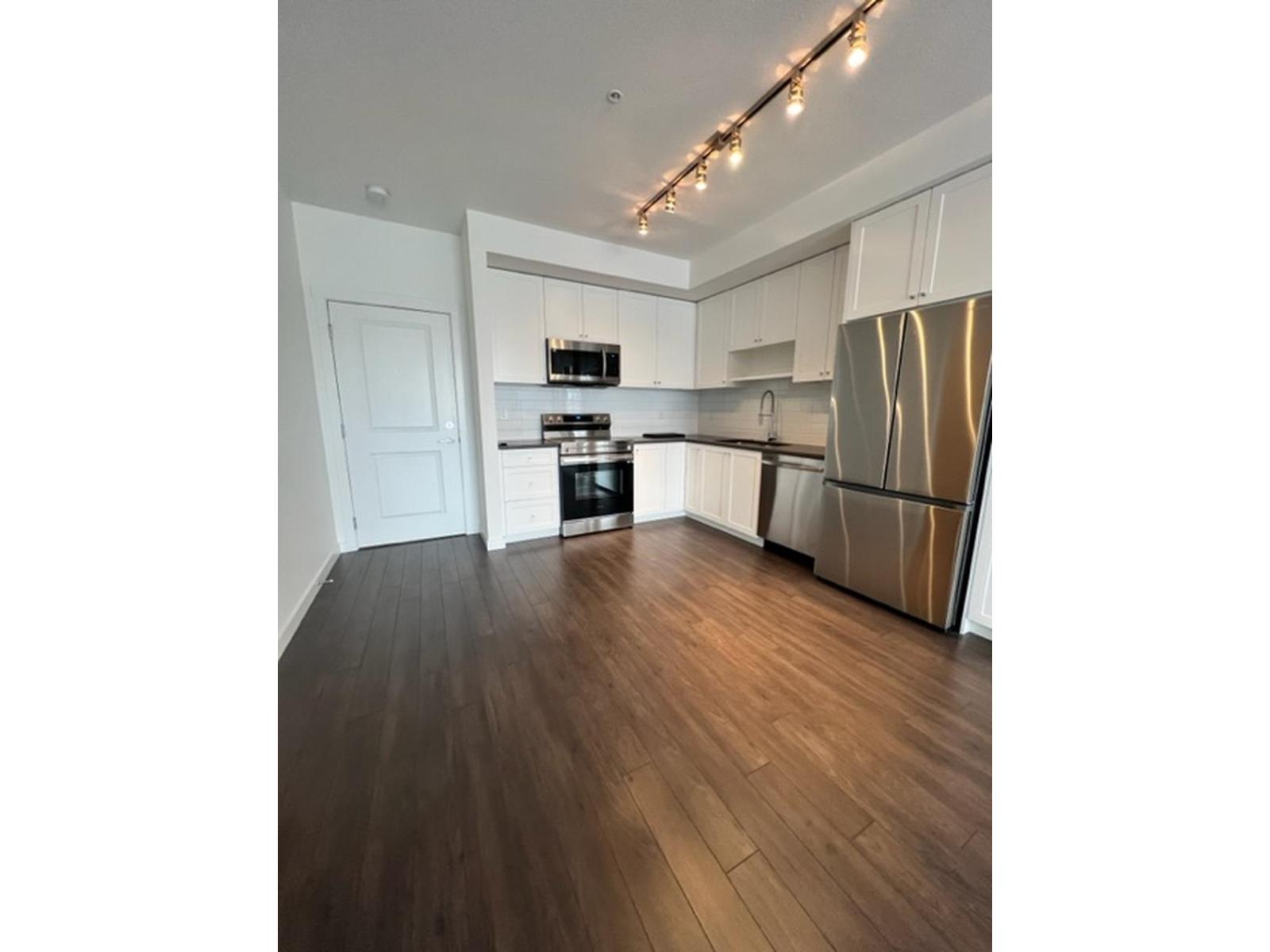 202 15815 85 Avenue, Surrey, British Columbia  V4N 6X5 - Photo 2 - R3169430