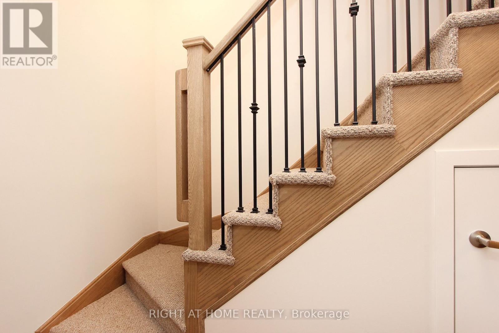 405 - 1460 Whites Road, Pickering, Ontario  L1V 1R4 - Photo 12 - E13827072