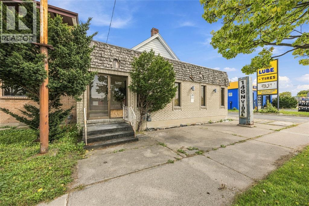 148 VIDAL STREET North Sarnia Ontario Canada N7T5X7 2