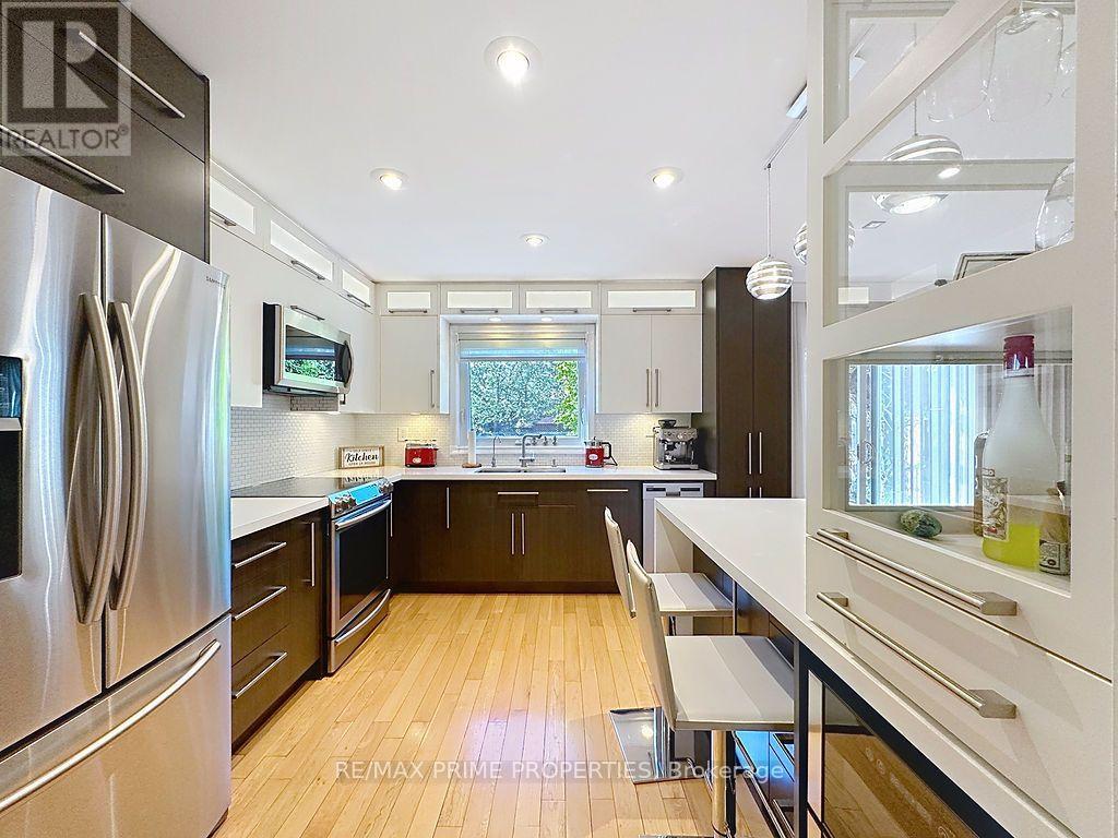 338 Brownridge Drive, Vaughan, Ontario  L4J 5X1 - Photo 8 - N13822016