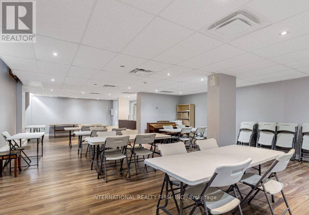 101 - 151 La Rose Avenue E, Toronto, Ontario M9P 1B3 - Photo 18 - W13825586