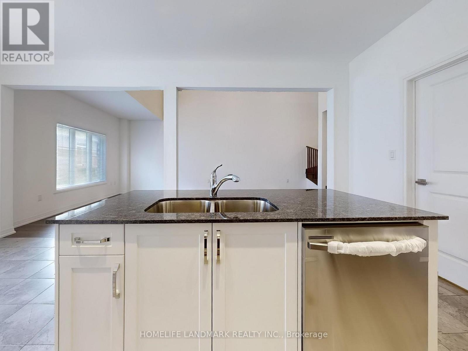 67 Wheatfield Road, Barrie, Ontario  L9J 0T4 - Photo 15 - S13513352