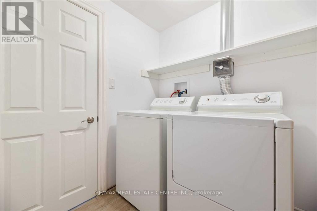 265 Coxe Boulevard E, Milton, Ontario L9T 4L4 - Photo 11 - W13735394