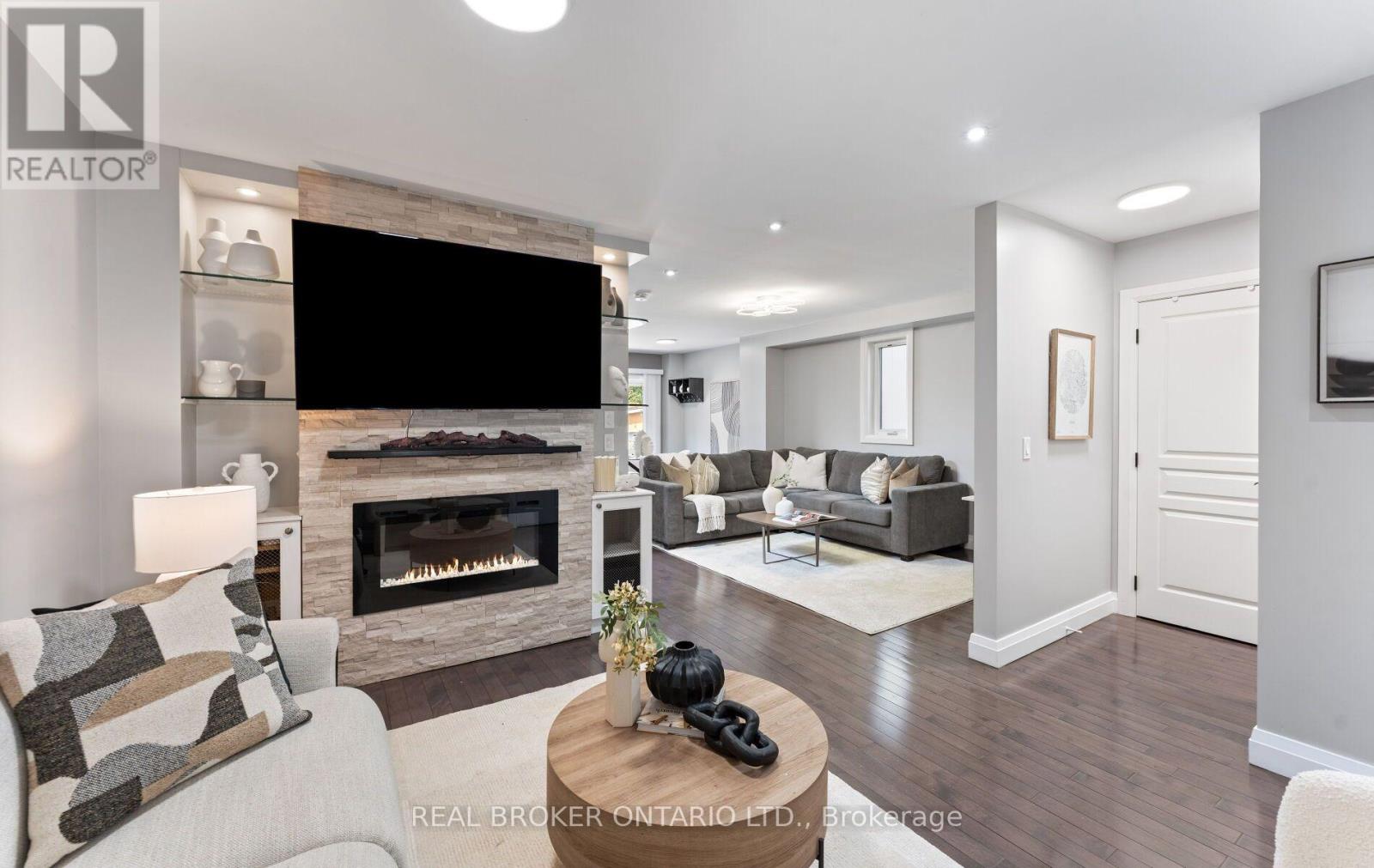 26 Roxaline Street, Toronto, Ontario  M9P 2Y9 - Photo 11 - W13822250