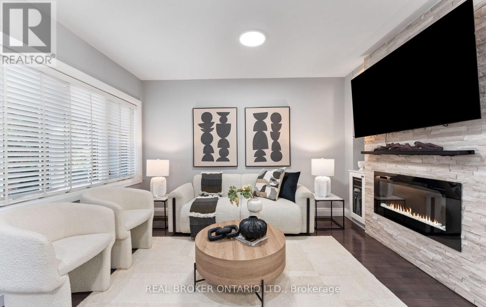 26 Roxaline Street, Toronto, Ontario  M9P 2Y9 - Photo 10 - W13822250