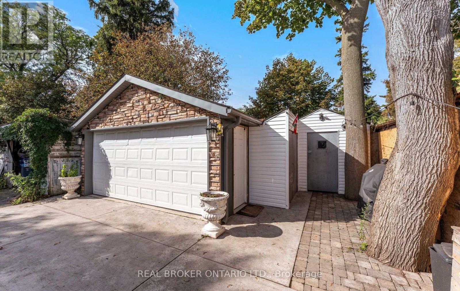 26 Roxaline Street, Toronto, Ontario  M9P 2Y9 - Photo 39 - W13822250